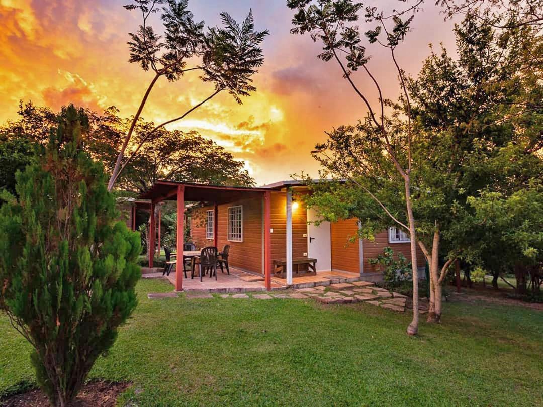 Vista Alegre Natural Resort - Bungalows Independencia エクステリア 写真
